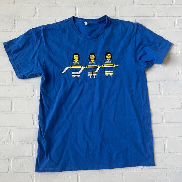 Chiefs Hockey Lego Version from Hanson Brothers Slap Shot Movie Blue Tshirt sz L - Picture 1 of 6
